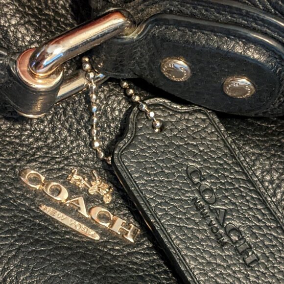 Coach Edie 31 Shoulder Bag Black Leather - Picture 7 of 11